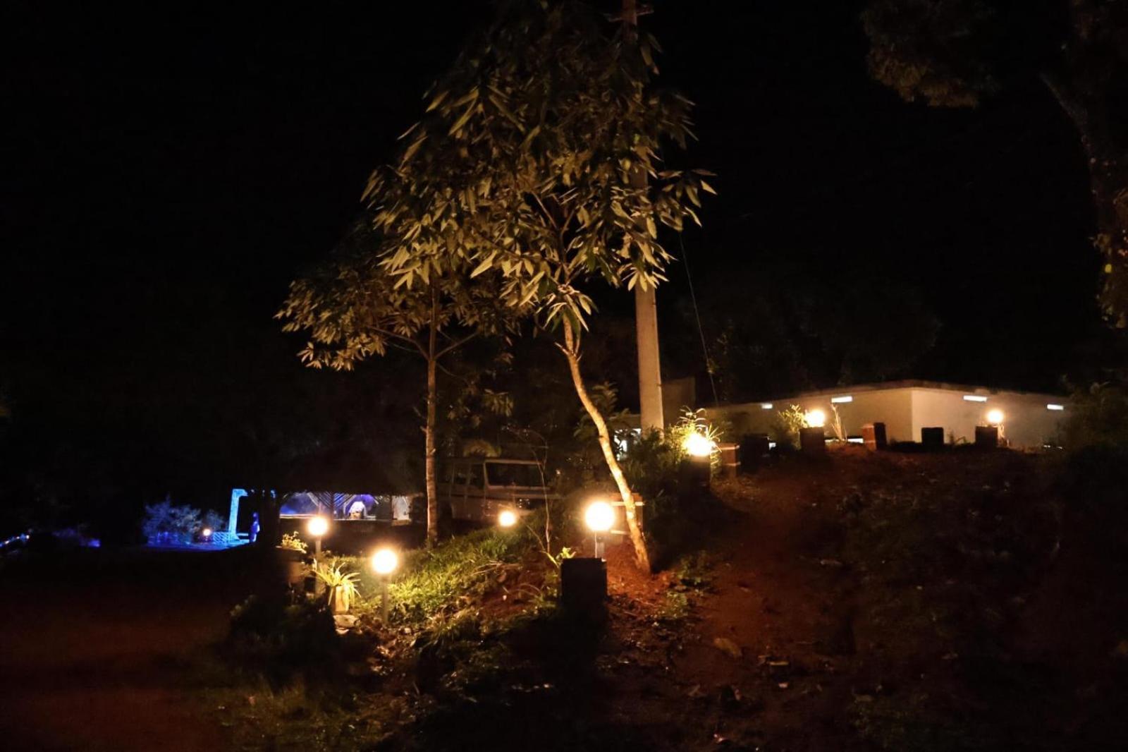 Rock Campers Hotel And Resort Chillithodu Exterior foto